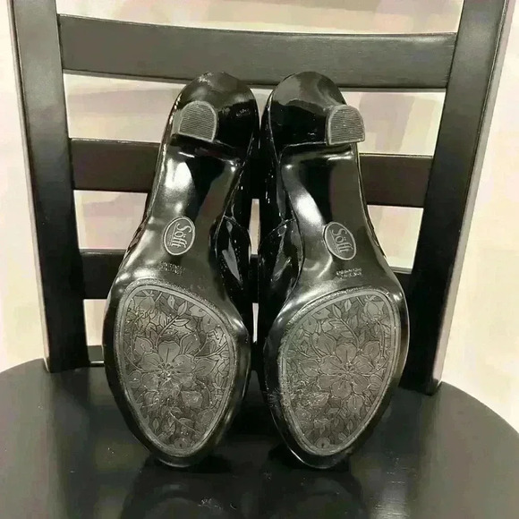 Sofft Black Patent Leather Peep‎ Toe Flower Pumps, Size 9.5 - Picture 6 of 11